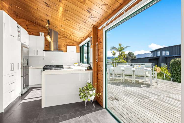 201 Omaha Drive Omaha_2