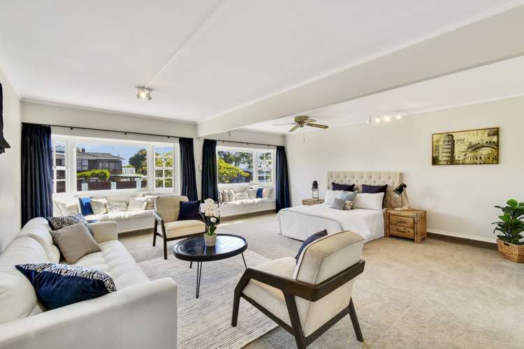 2 Rochas Place Clover Park_18