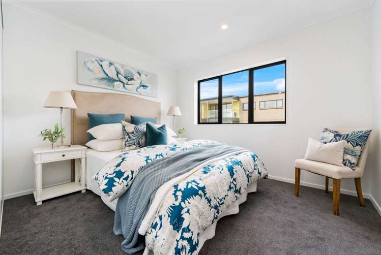 13 Henry Maxwell Way Flat Bush_11