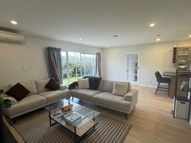 1/957A Beach Road Torbay_3