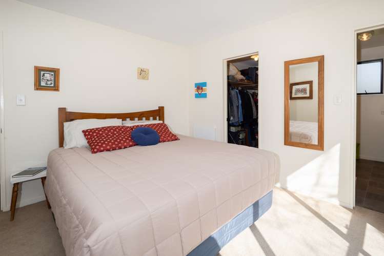 347 Milton Road South Elgin_13