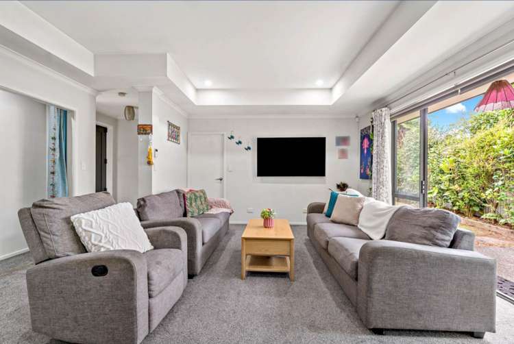 14A Sutton Crescent_3