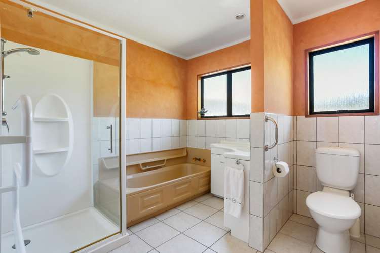 101 Titiro Place Onemana_15