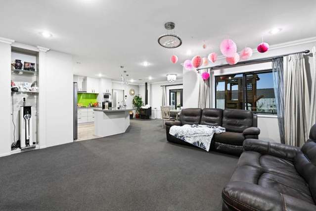 14 Castleton Way 2743_4