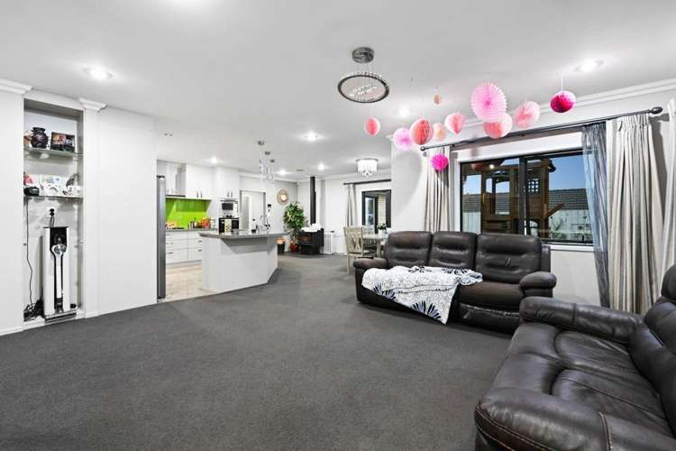 14 Castleton Way 2743_4