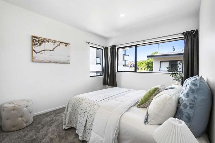 2/64A Galway Street Onehunga_12