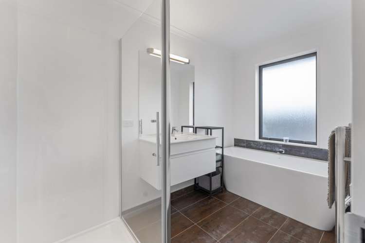 16 Verdeco Boulevard Lincoln_16