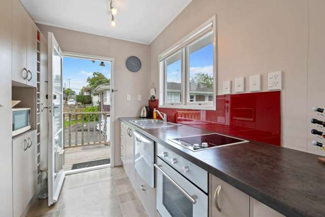 1&2/6 Elliott Avenue Bayview_4