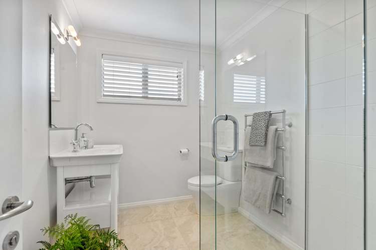 2 Glen Bridge Lane Harewood_24