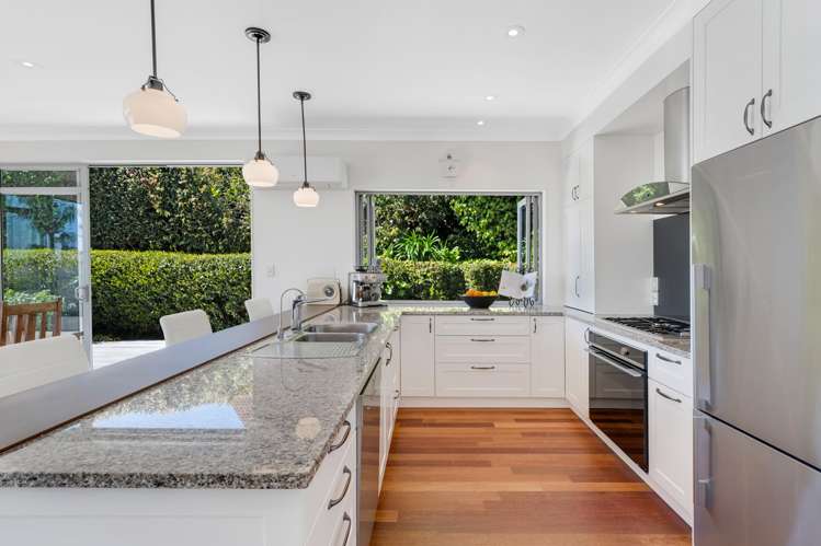 26 Copperfield Terrace Mellons Bay_10