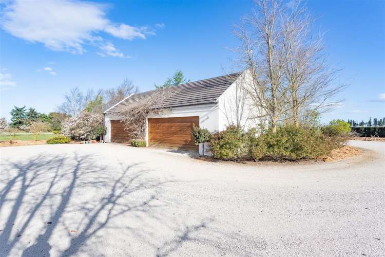 1727 South Eyre Road West Eyreton_36