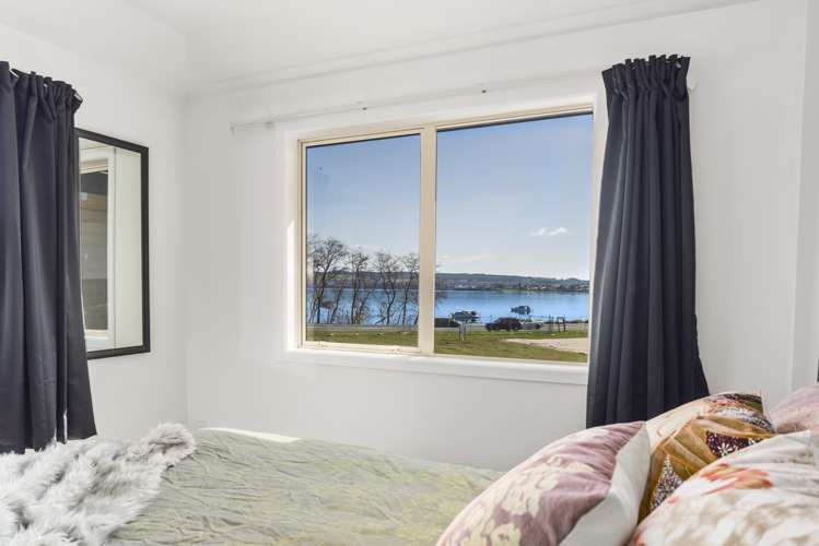 1/2 The Moorings Taupo_22