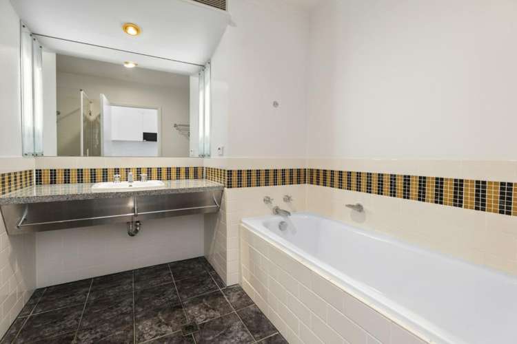 742/35 Hobson Street Auckland Central_13