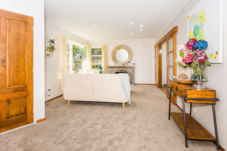 1/11 Ngatoa Place Glenfield_6