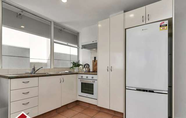 7e/2 Whitaker Place Grafton_1