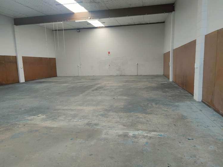 Unit 3A/64 Henderson Valley Road Henderson_3