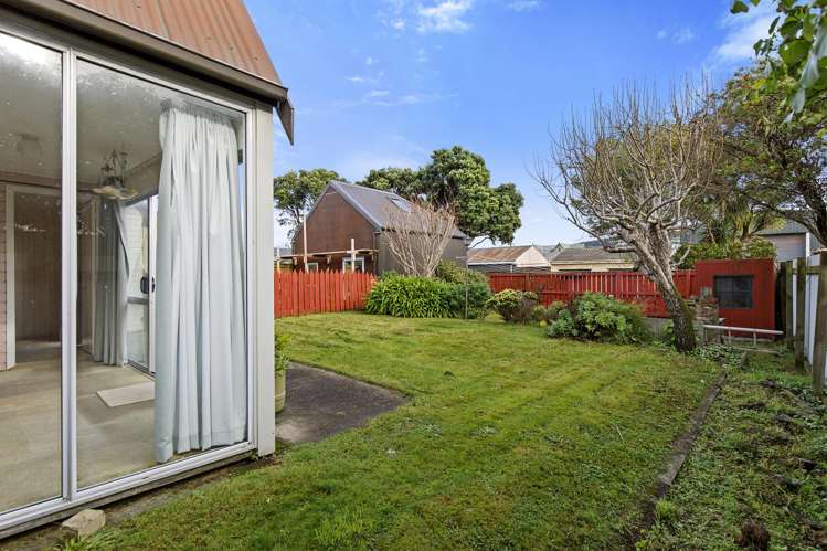 8/61 Richmond Street Petone_17