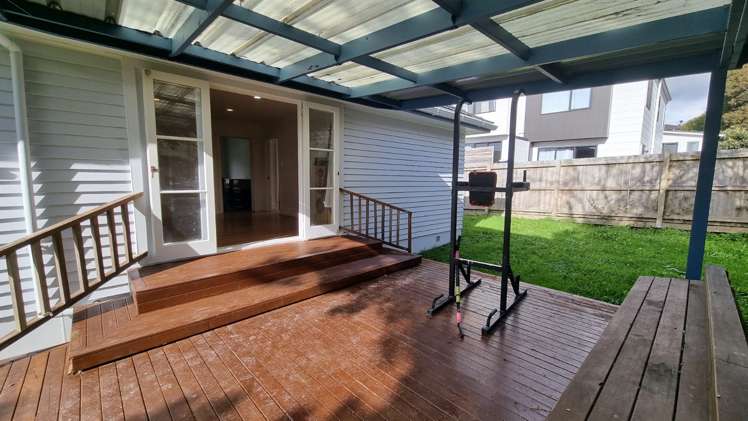 1/110 Lynwood Road Te Atatu South_37