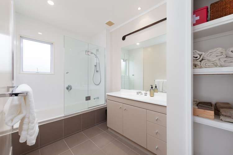 21 Donald Street Stanmore Bay_21