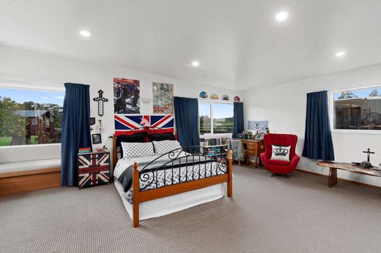 240 Mill Flat Road Riverhead_18