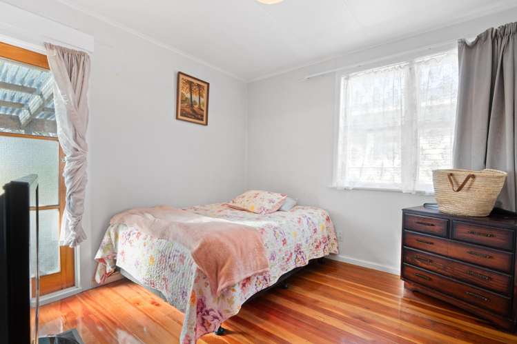 24 Fergusson Street Solway_16