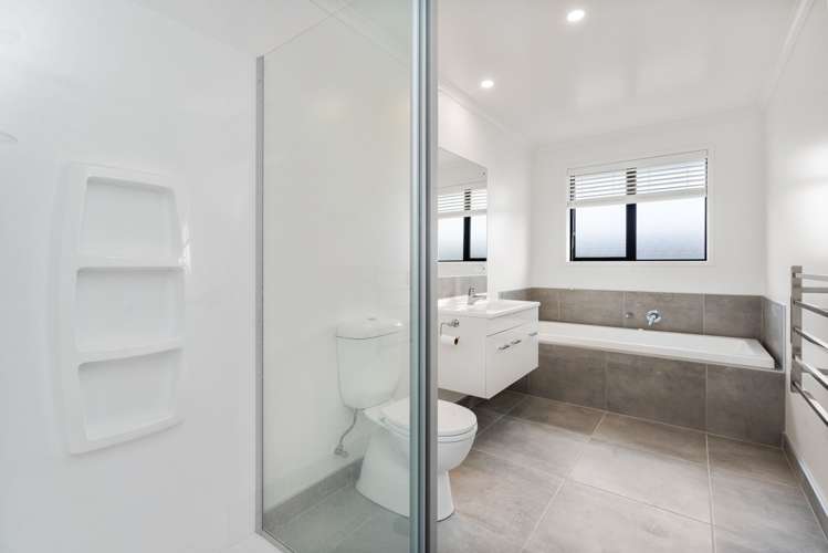 31 Saint Michael Crescent One Tree Point_19