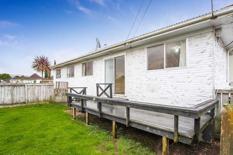 1/123 Bruce Mclaren Road Henderson_1