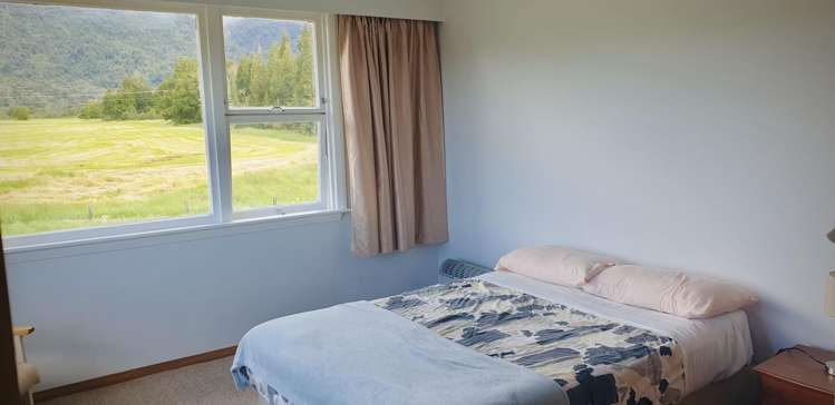 2830 Franz Josef Highway Franz Josef Glacier_13