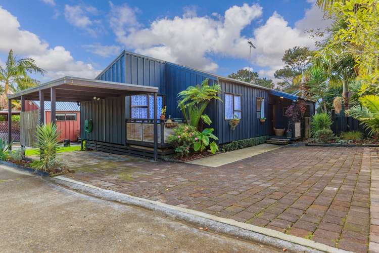 1/96a Verbena Road Birkdale_0