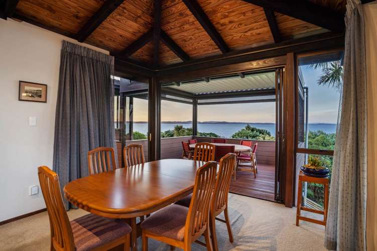 60 Pacific Parade Army Bay_65