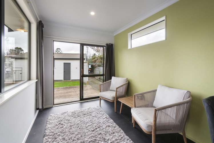 2 Croxley Place Terrace End_10