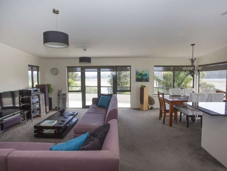 215 Tukere Drive Whangamata_12