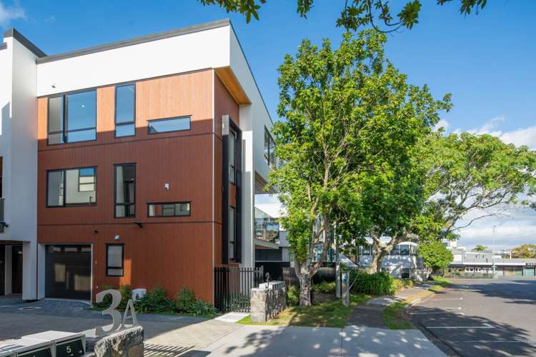 1/3 Campbell Road Takapuna_26