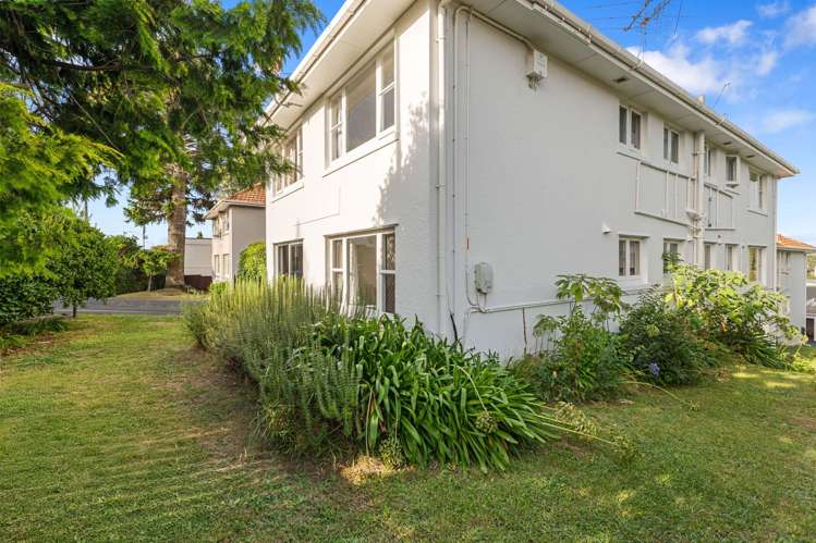 2/129 Victoria Avenue_2