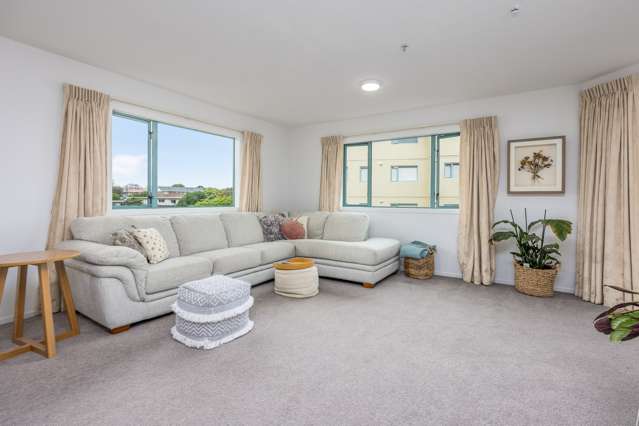 8/3b Harrison Road Mount Wellington_2