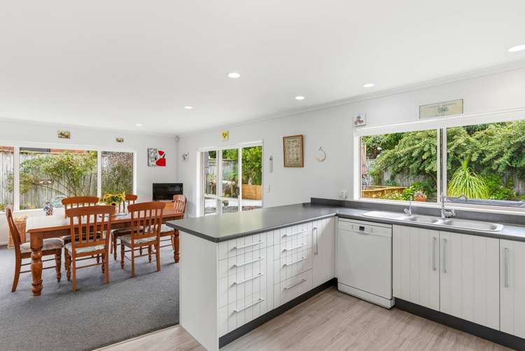 3 Nicholas Place Waikanae Beach_4