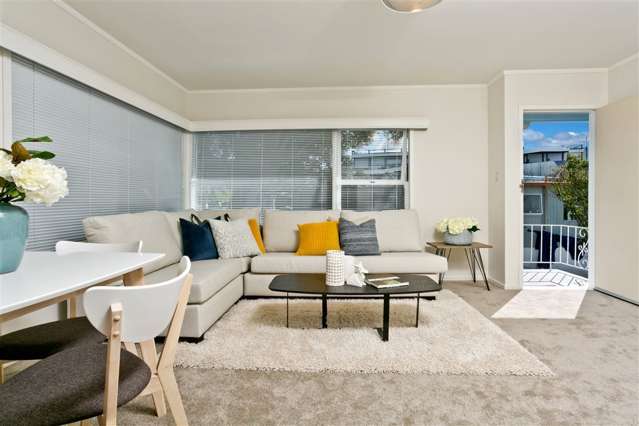 1/12 Downing Street Glenfield_2