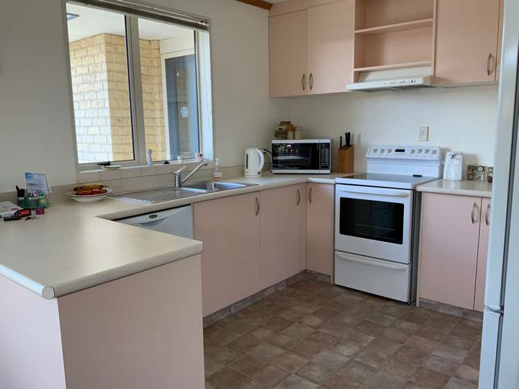 2/378 Burnett Street Ashburton_16