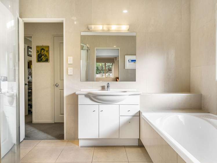 6 Springvale Road Waiuku_16