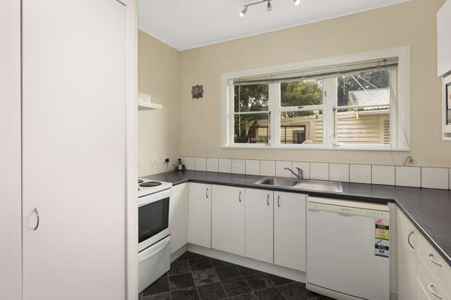 15 Pirie Crescent Moera_3