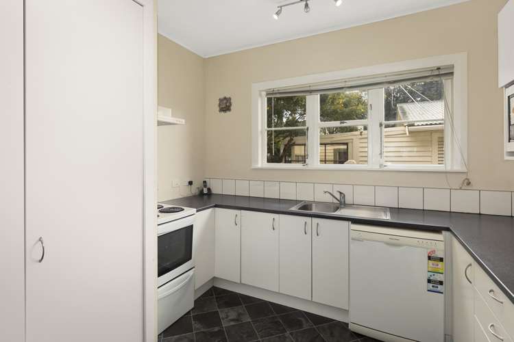 15 Pirie Crescent Moera_3