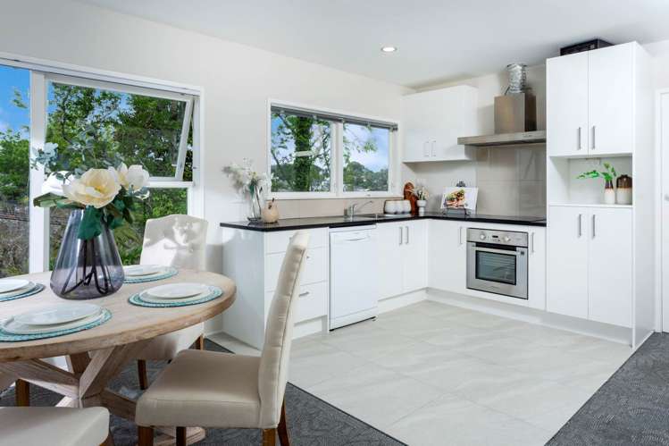 1 Phillipa Place Browns Bay_9