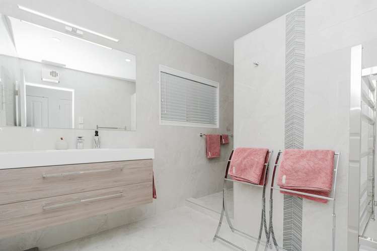 6 Longford Court Forest Lake_10