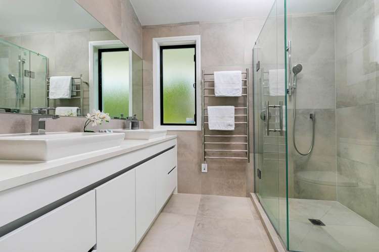 1 Kimberly Grove Greenhithe_13