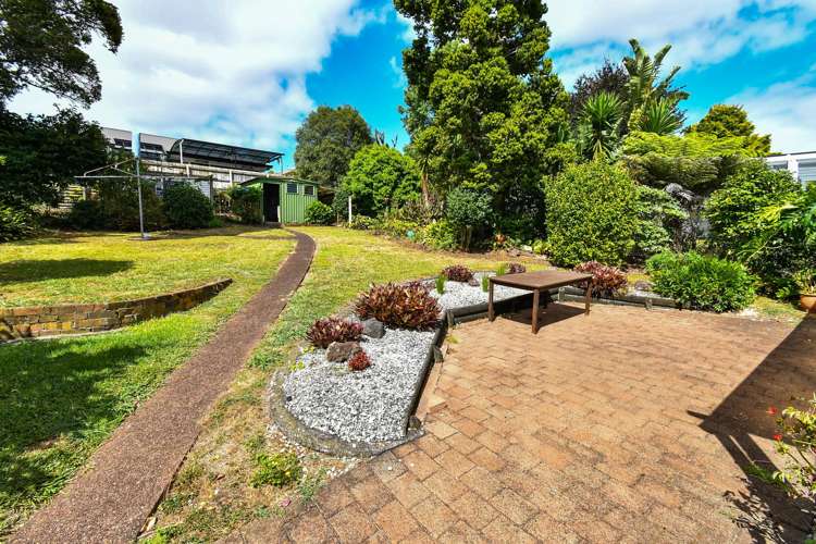 8 Hamlet Place Pukekohe_16