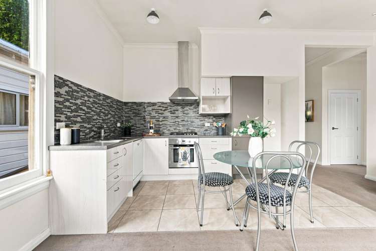 74 Kaikorai Valley Road Kaikorai_1