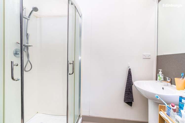 11 Knox Street North East Valley_18