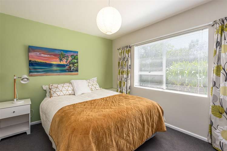 9 Woodstock Place Russley_14