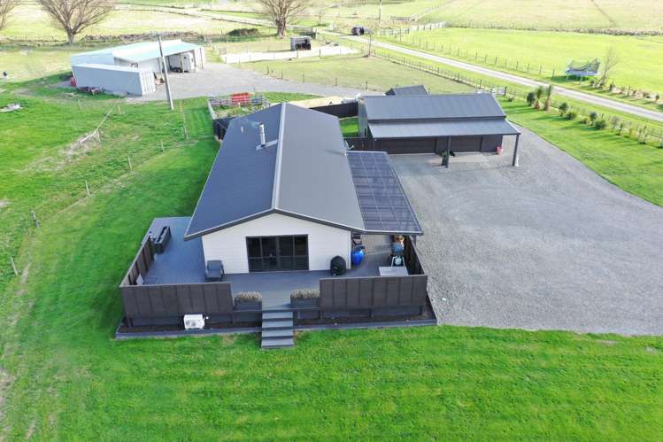 1 Elm Place, RD4 Waipukurau_35