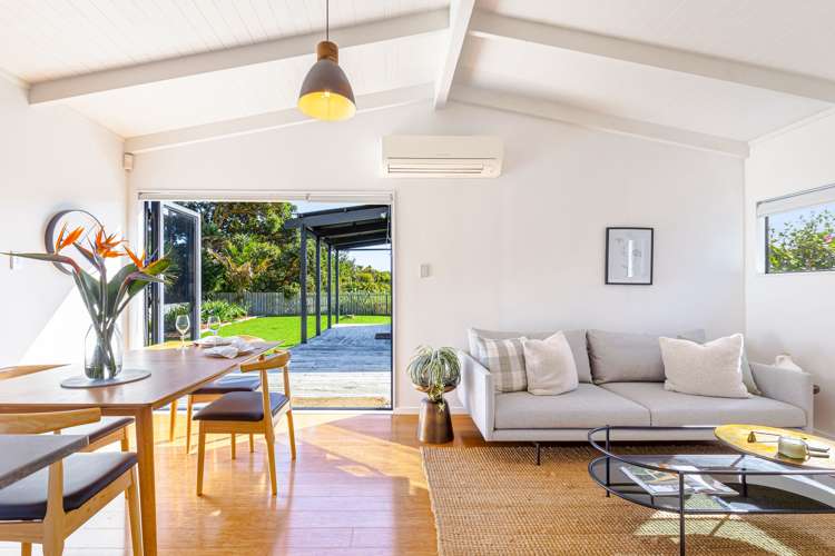 10 Edwin Mitchelson Road Muriwai_13